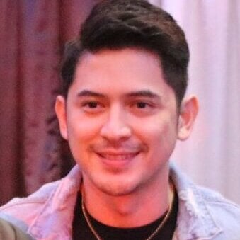 Ahron Villena