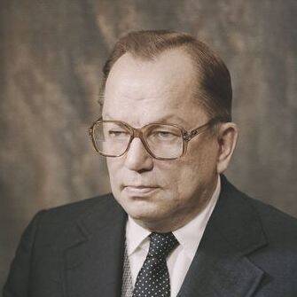 Ahti Karjalainen