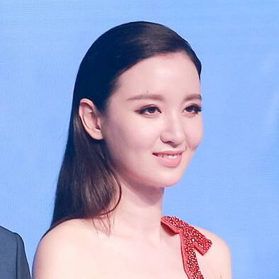 Alina Zhang