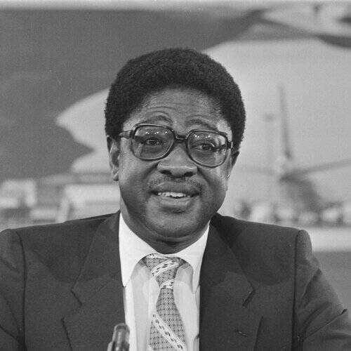 Amos Wako