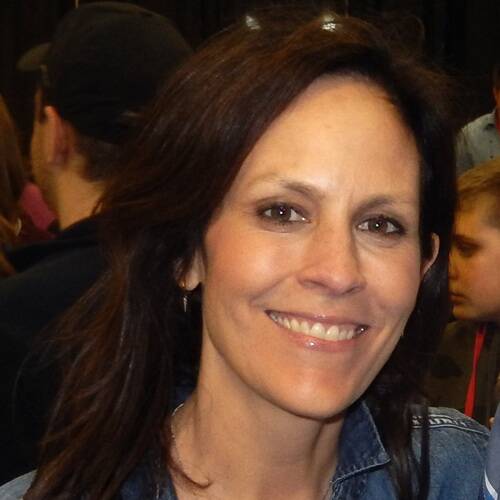 Annabeth Gish
