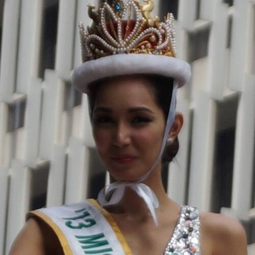Bea Rose Santiago