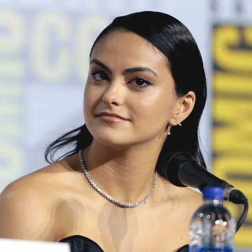Camila Mendes