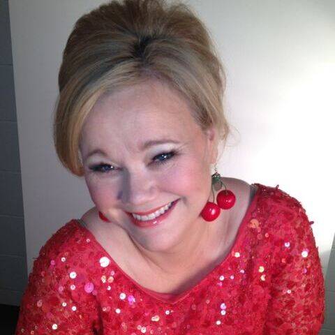 Caroline Rhea