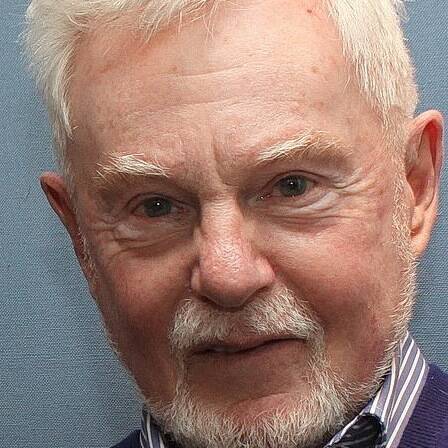Derek Jacobi