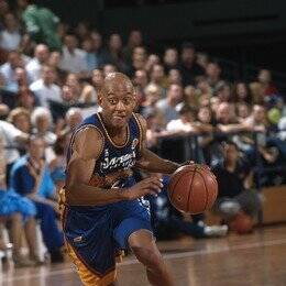 Derek Rucker