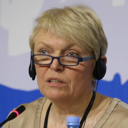 Doris Barnett