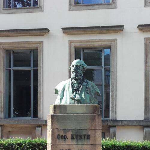 Godefroid Kurth