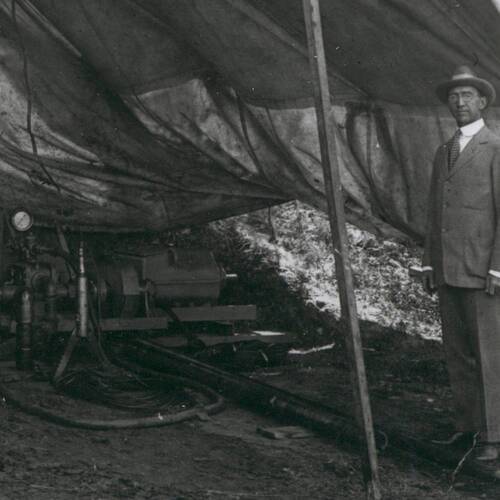 Howard R. Hughes, Sr