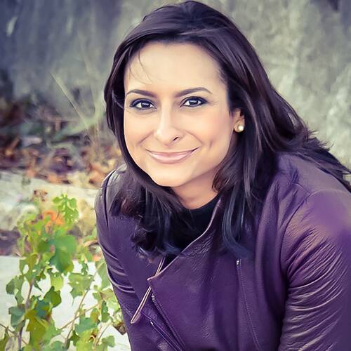 Lourdes Duarte