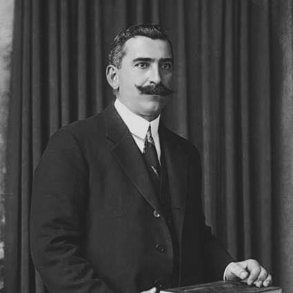 Luigj Gurakuqi