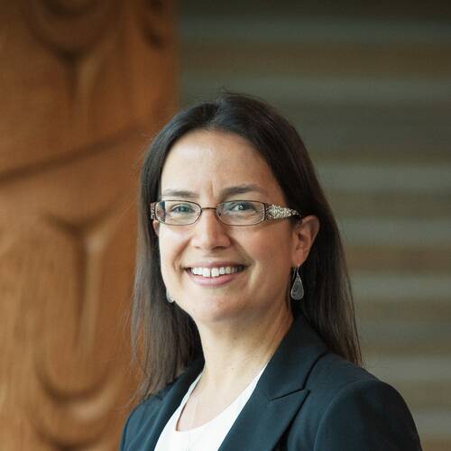 Nadine Caron