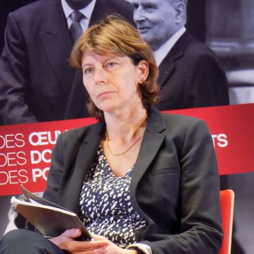 Perrine Simon-Nahum