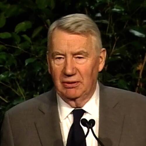 Robert MacNeil