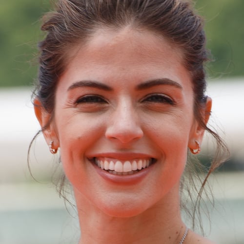 Stephanie Cayo