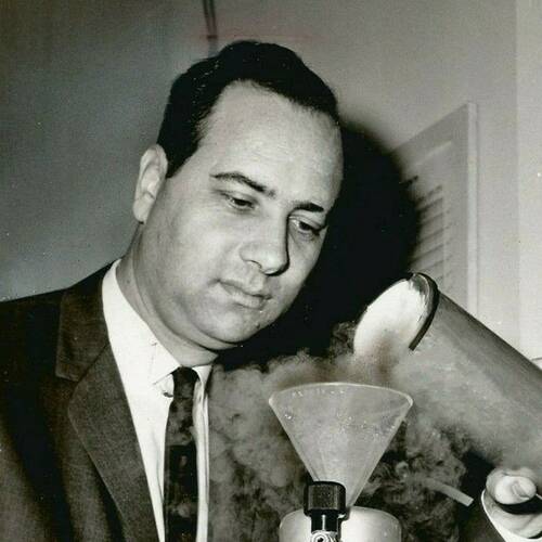 Theodore Maiman