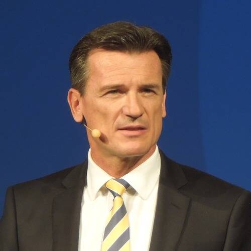 Wolfgang Bernhard